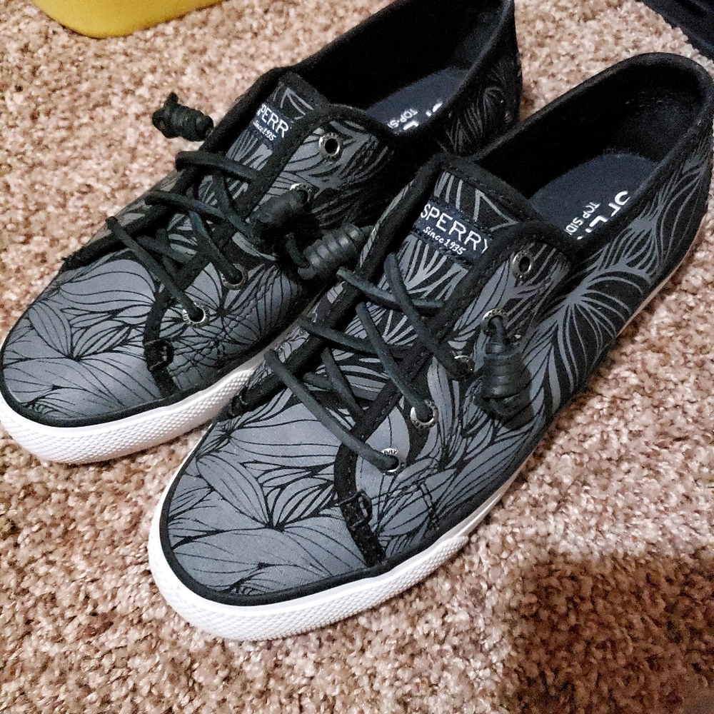 Sperry Sneakers